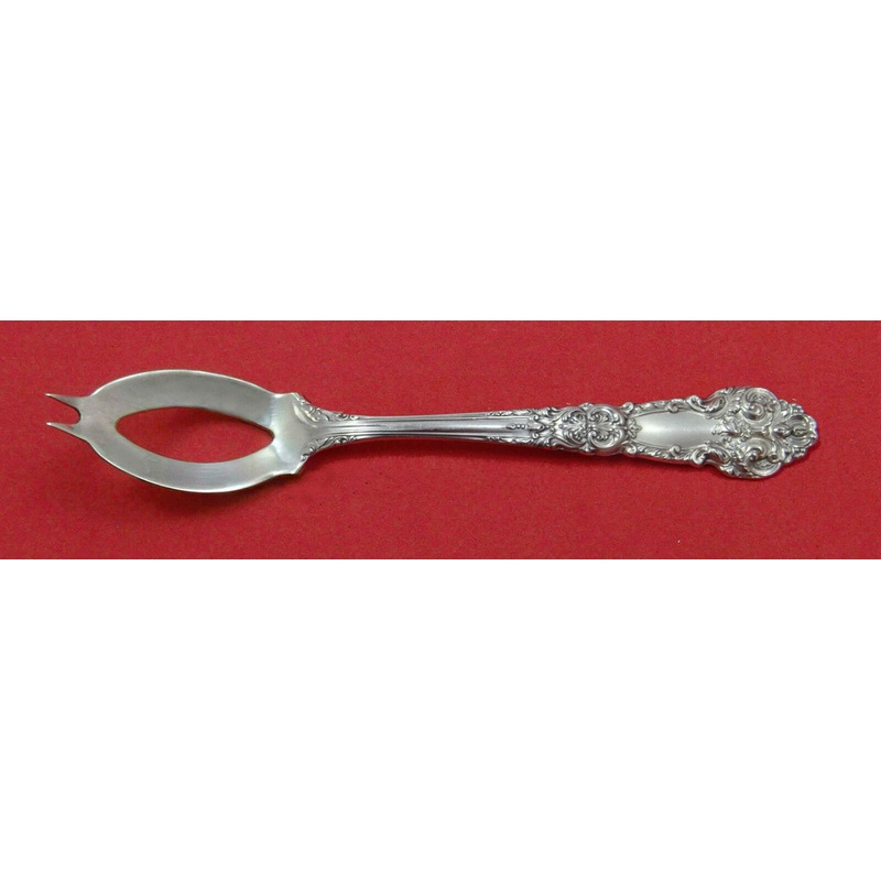 French Renaissance by Reed & Barton Sterling Olive Spoon Ideal Custom 5 3/4"