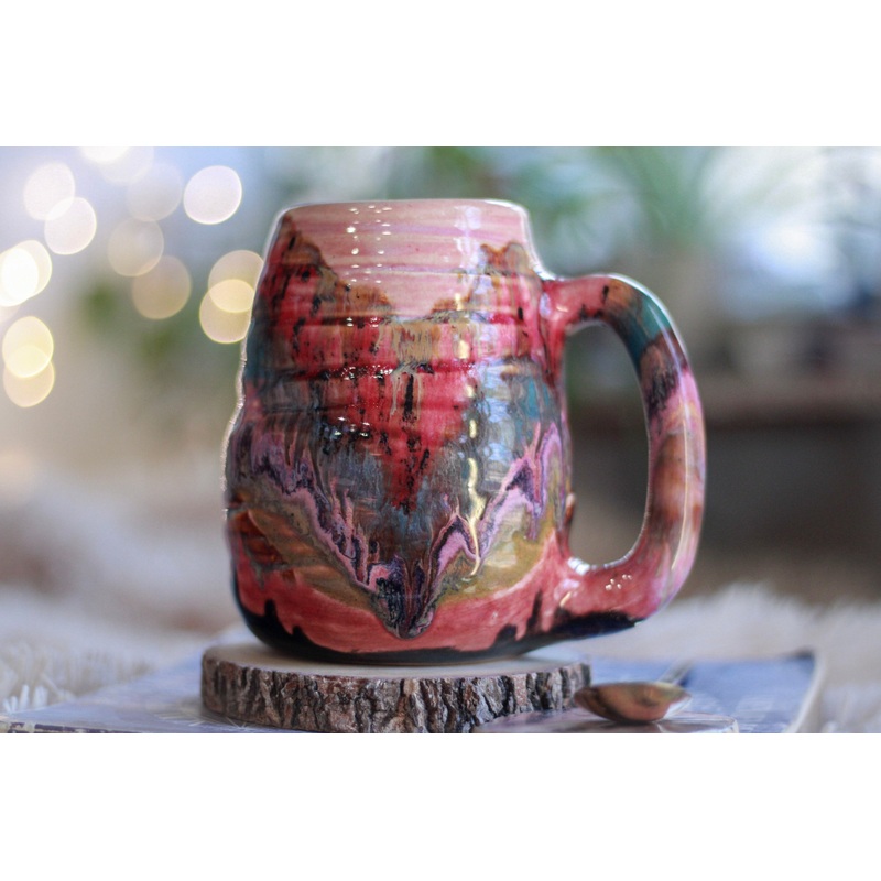 01-A Strawberry Hills Textured Mug - TOP SHELF, 21 oz.