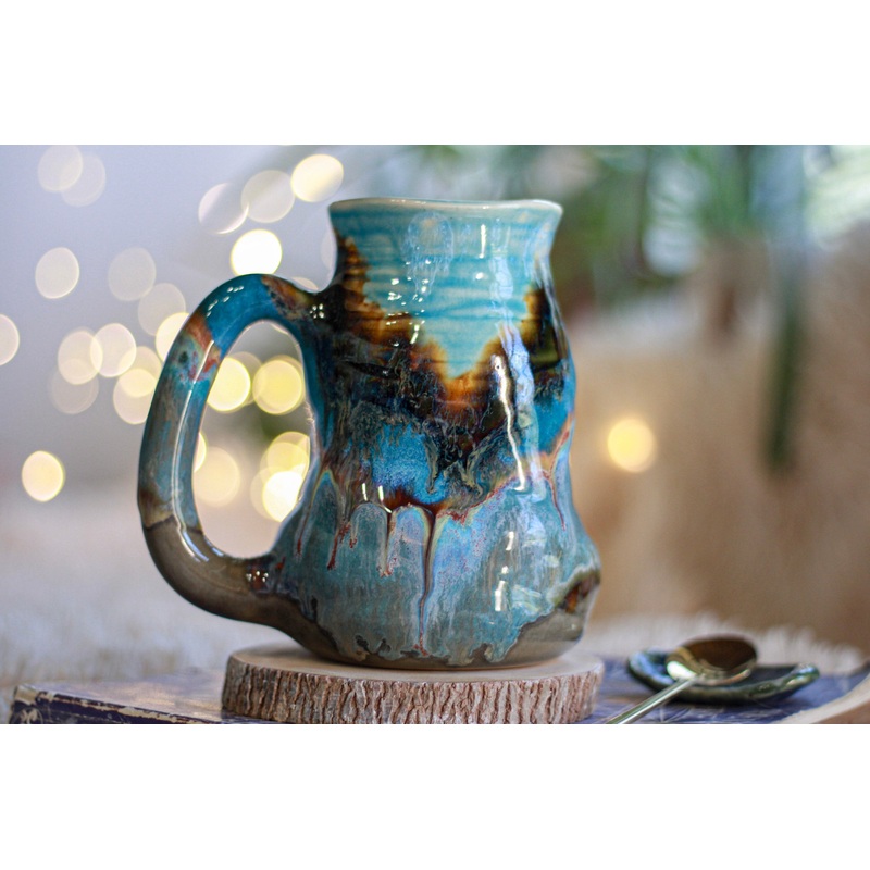 06-A Green Mountain Barely Flared Textured Divot Mug - TOP SHELF, 20 oz.