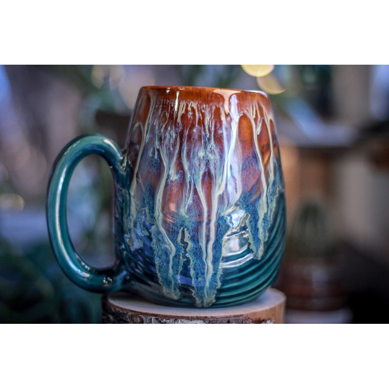 14-D New Wave Textured Mug - TOP SHELF, 25 oz.