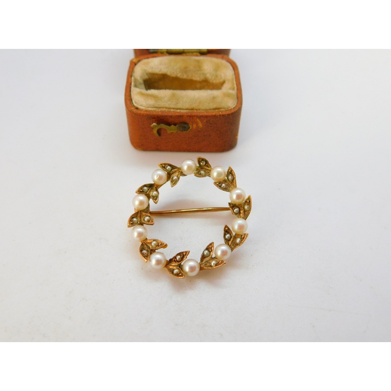Edwardian 9ct Gold Seed Pearl Set Wreath Brooch c1910 Antique